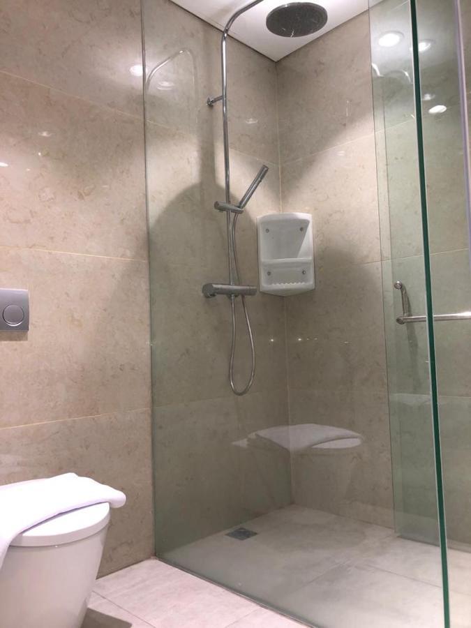 The Day Residence Giacarta Esterno foto