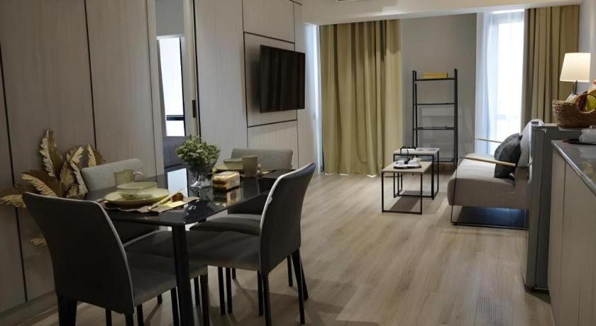 The Day Residence Giacarta Esterno foto